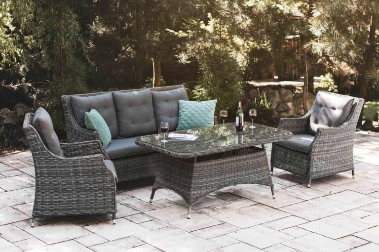 Jak wybrać idealne krzesła i fotele ogrodowe: Przewodnik dla miłośników komfortu i stylu